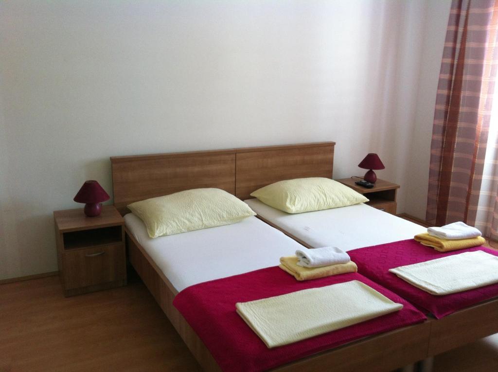 Apartments Husanovic Mokosica Bilik gambar